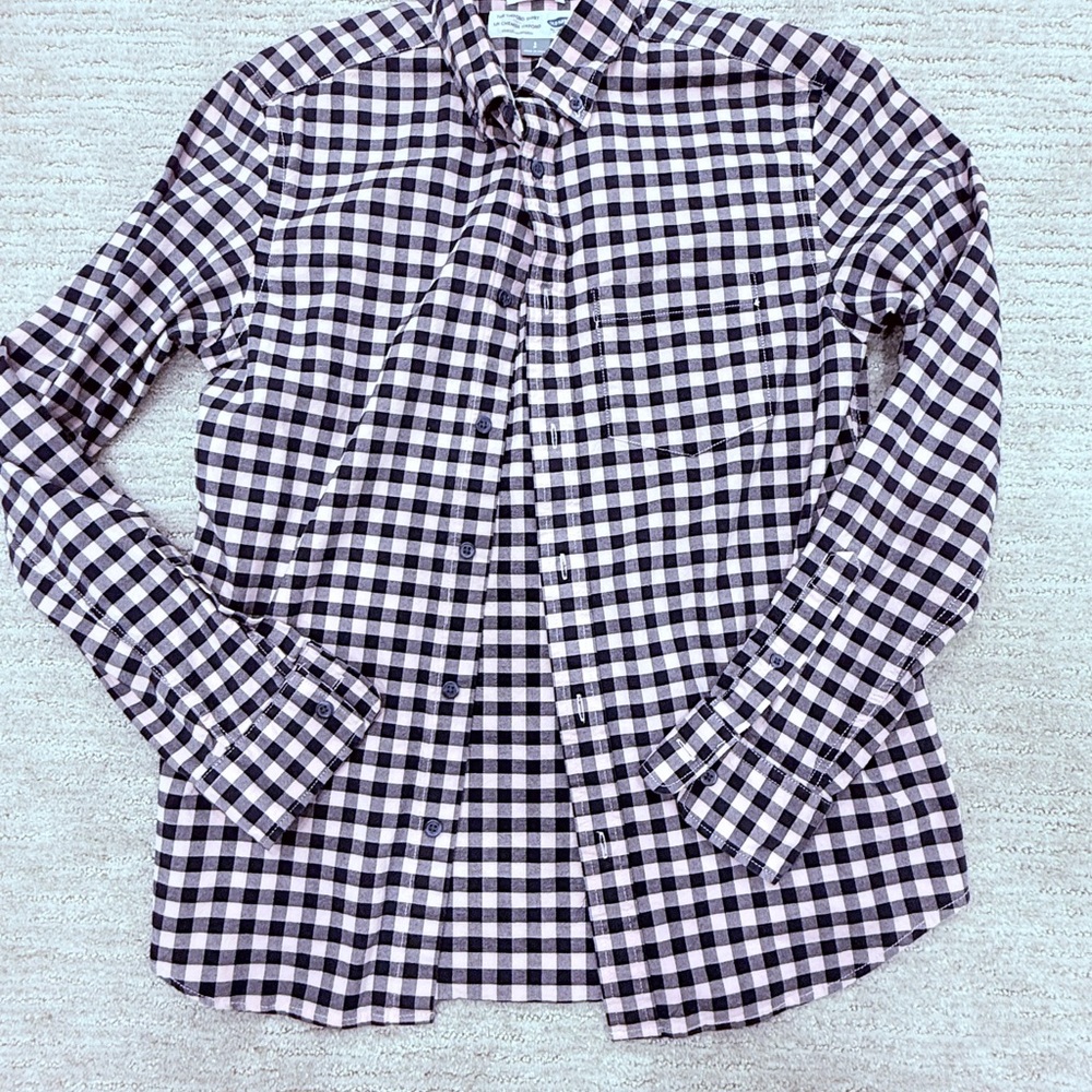 Woman’s Black and pink Checkered Oxford